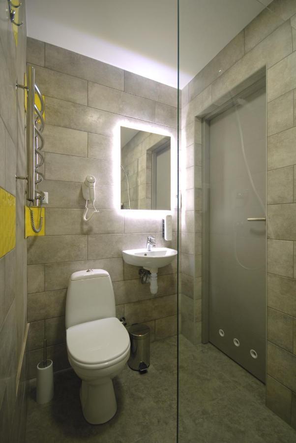 Cubby Hotel Lviv Exteriör bild