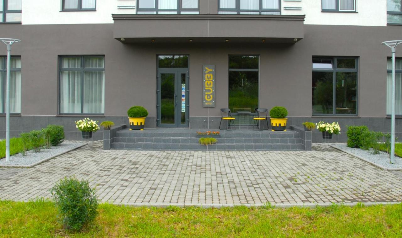 Cubby Hotel Lviv Exteriör bild